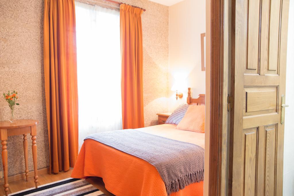 Linares Rooms سانتياغو دي كومبوستيلا المظهر الخارجي الصورة